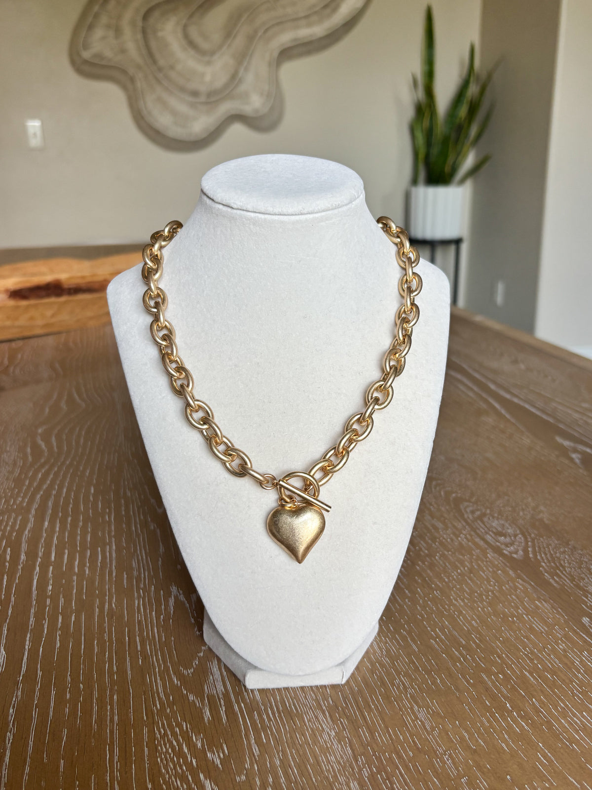 The Signature Heart Chain
