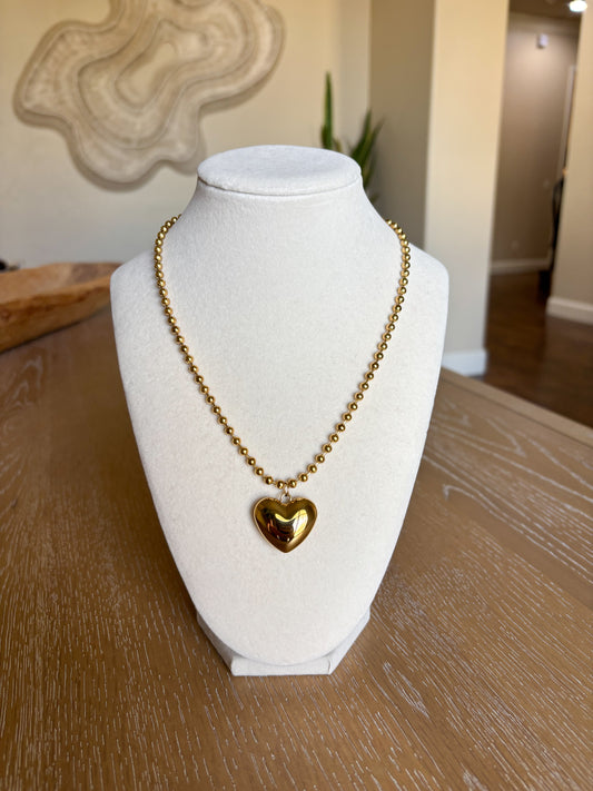 Amour Gold Heart Necklace